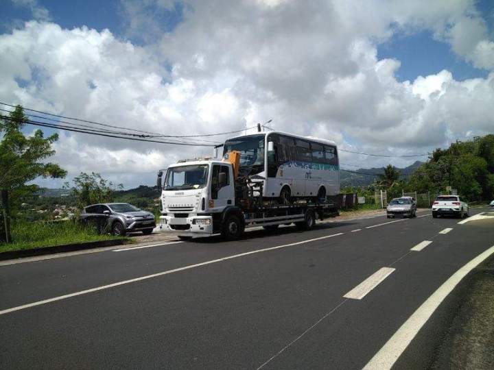 Service remorquage bus Le Lamentin