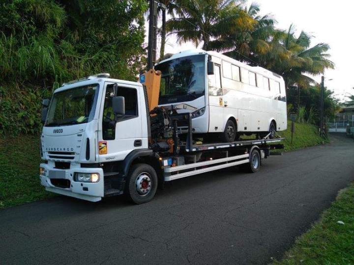 Remorquage autobus Le Lamentin