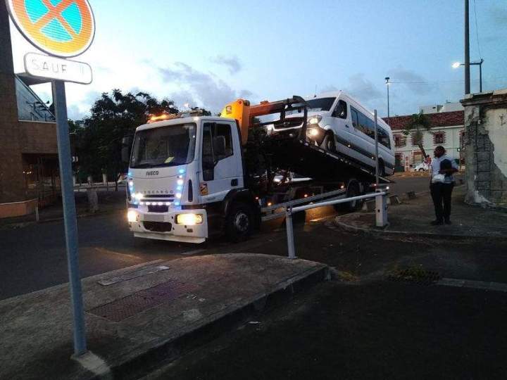 Entreprise remorquage bus Le Lamentin
